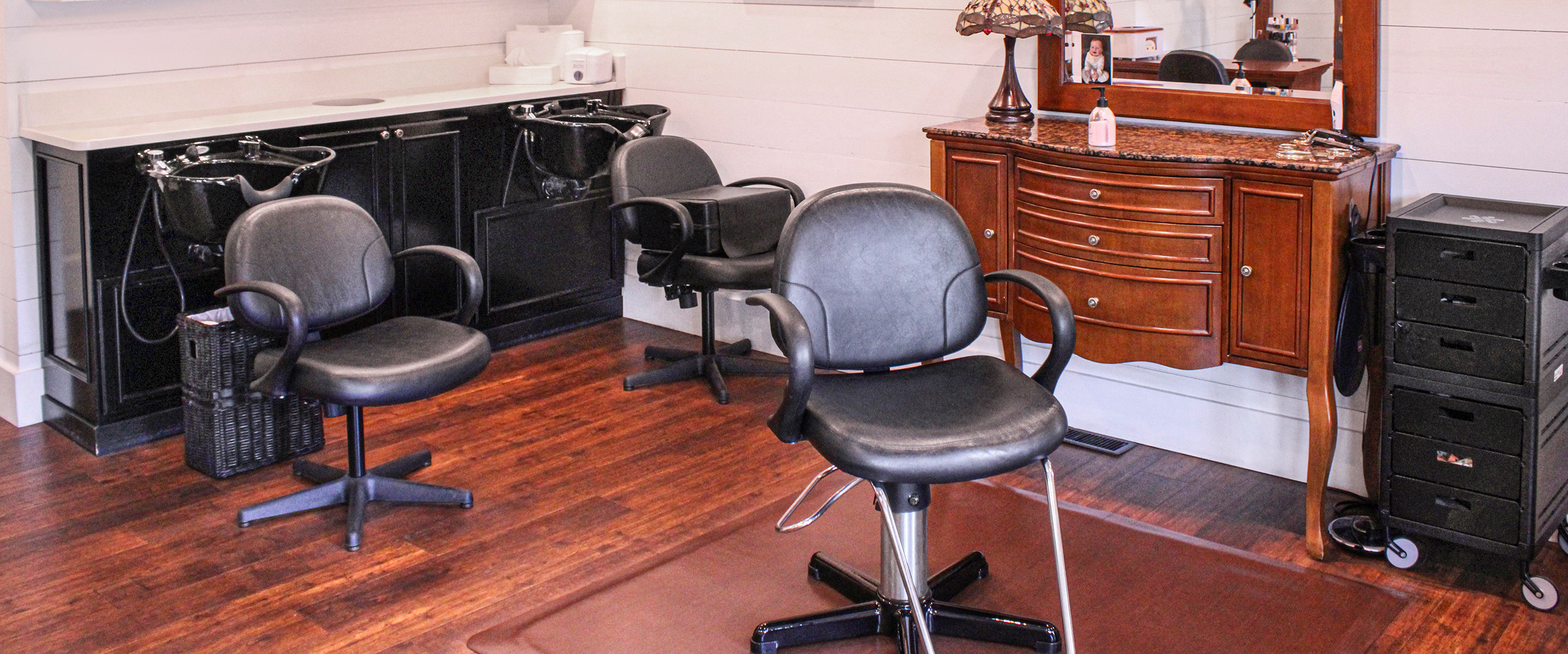 Have a seat and enjoy our classic or signature manicure.